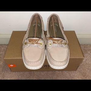 Sperry Angelfish size 7.5 cream/glitter NEW